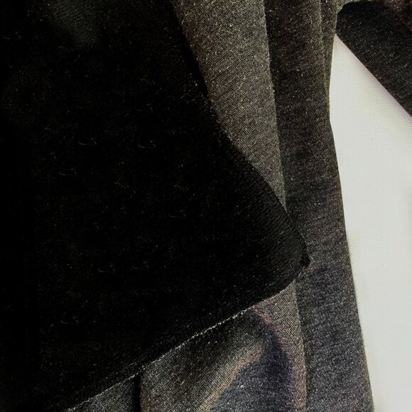 Issac Mizrahi Women's Sweater - Picture 2 of 2